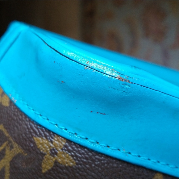 Authentic Louis Vuitton Alma - Picture 12 of 14